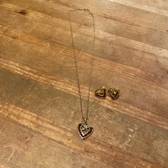 Danbury Mint ruby necklace and earrings - Picture 3 of 4